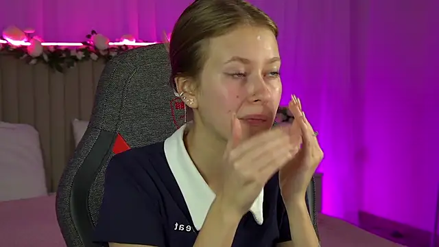 EveMundie online show from September 9, 12:15 pm