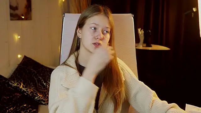 EveMundie online show from December 17, 7:47 am