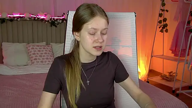 EveMundie online show from March 17, 11:24 am