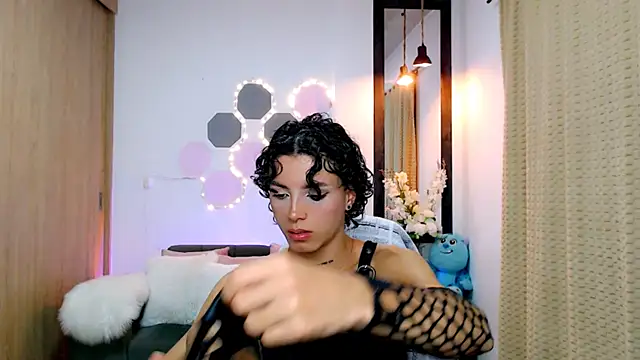 nilam valker online show from March 16, 11:57 pm