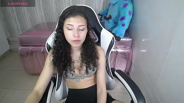 danatella a online show from November 14, 2:54 am