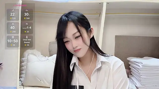 Snapshot of yueyue2003 chatting on July 26, 12:23 pm yueyue2003 online show from July 26, 12:23 pm