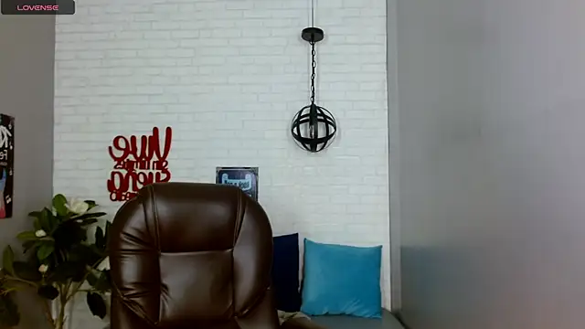 Snapshot of Martin_Linares chatting on February 21, 4:48 pm Martin Linares online show from February 21, 4:48 pm