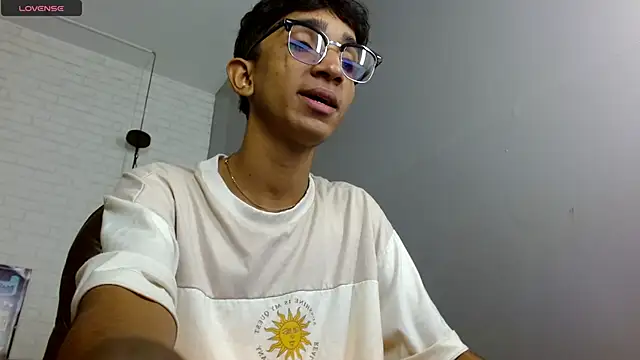 Snapshot of Martin_Linares chatting on February 26, 1:41 pm Martin Linares online show from February 26, 1:41 pm