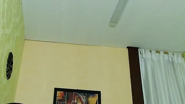Snapshot of Martin_Linares chatting on March 18, 4:37 pm Martin Linares online show from March 18, 4:37 pm