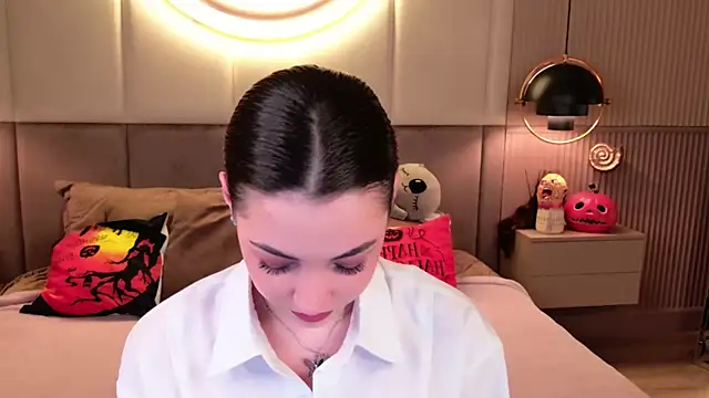 Alice Deleon online show from October 19, 6:36 am