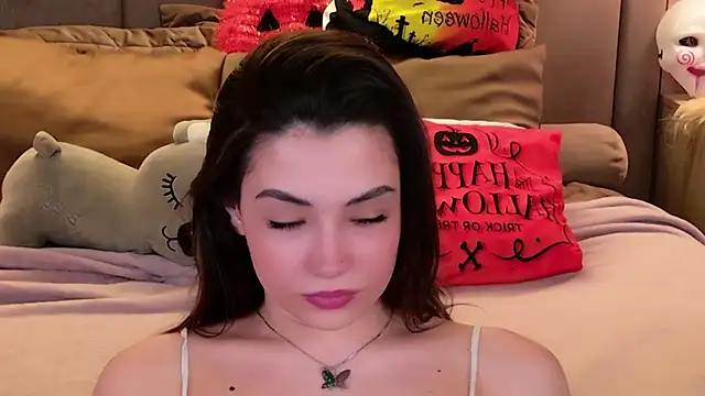 Alice Deleon online show from November 2, 11:01 am