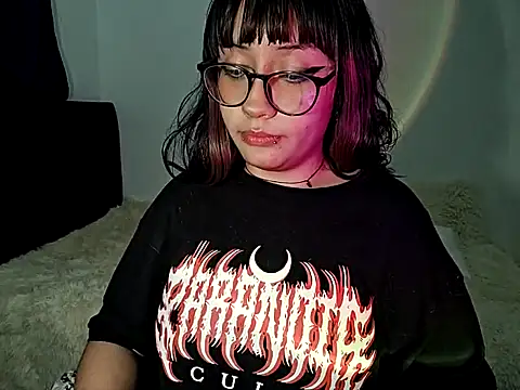 blue katt online show from March 13, 10:05 am