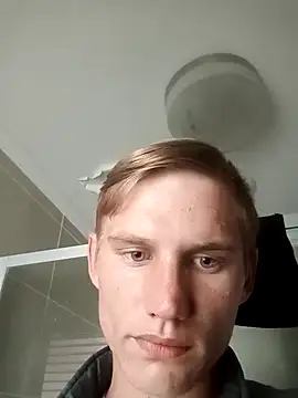 Snapshot of Ruanie chatting on March 15, 11:49 am Ruanie online show from March 15, 11:49 am