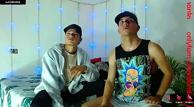 Snapshot of Dominic_hanks777 chatting on February 19, 6:22 am Dominic hanks777 online show from February 19, 6:22 am