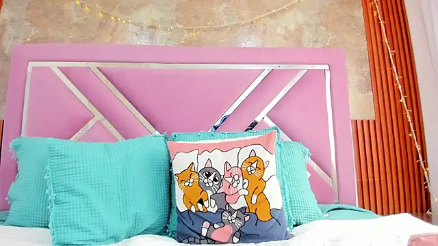 EmmaSulivan online show from October 25, 2:46 pm