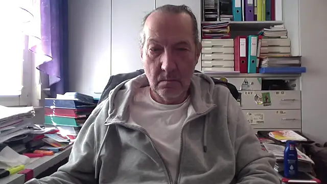 Snapshot of HMStraps01 chatting on March 3, 10:38 am HMStraps01 online show from March 3, 10:38 am