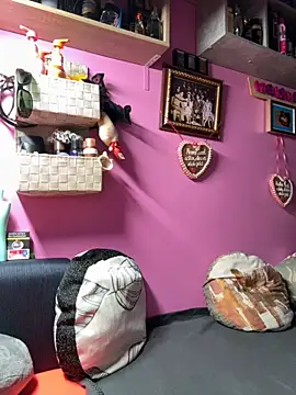 sexymelli18 online show from November 24, 8:19 pm