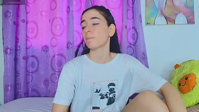 Peach Rose  online show from September 25, 9:07 pm