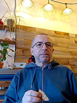 Xavspank2 online show from March 3, 8:31 am