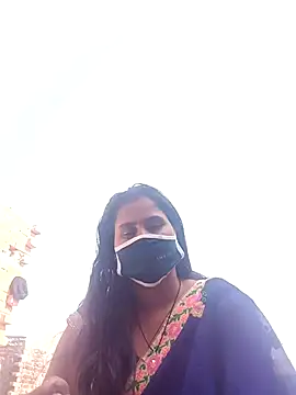 Snapshot of Neha-6633 chatting on February 26, 8:59 am Neha-6633 online show from February 26, 8:59 am