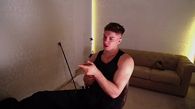 MaxKaiden online show from November 18, 5:56 am