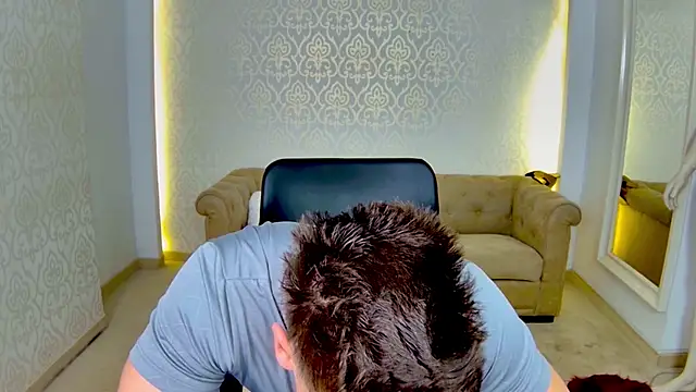 MaxKaiden online show from April 15, 6:09 am