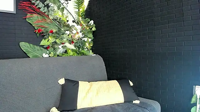 Snapshot of IngAdn chatting on February 26, 5:42 am IngAdn online show from February 26, 5:42 am