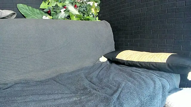 Snapshot of IngAdn chatting on March 2, 4:53 pm IngAdn online show from March 2, 4:53 pm