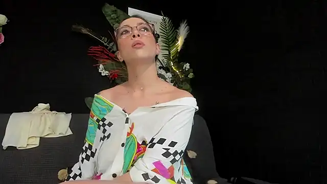 Snapshot of IngAdn chatting on March 22, 2:58 pm IngAdn online show from March 22, 2:58 pm