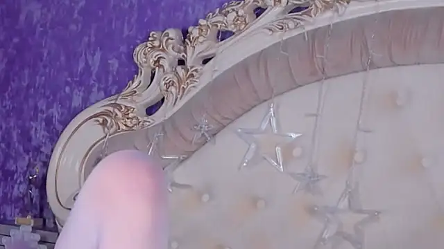 BECKI VRES online show from February 20, 2:13 pm