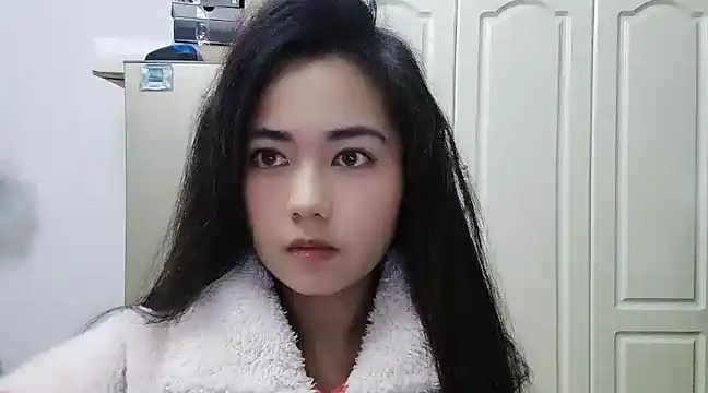 Snapshot of Lucy-xixi chatting on February 22, 1:13 pm Lucy-xixi online show from February 22, 1:13 pm