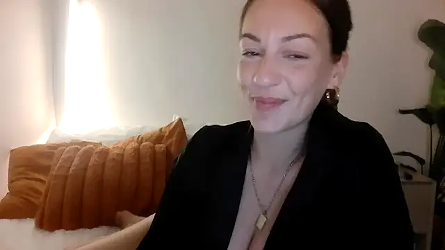 Edenfox- online show from March 5, 10:28 pm