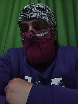 Snapshot of serpensy chatting on March 3, 6:47 pm serpensy online show from March 3, 6:47 pm