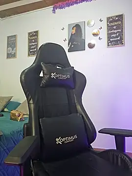 Snapshot of DashaSousaa chatting on March 3, 11:14 pm DashaSousaa online show from March 3, 11:14 pm