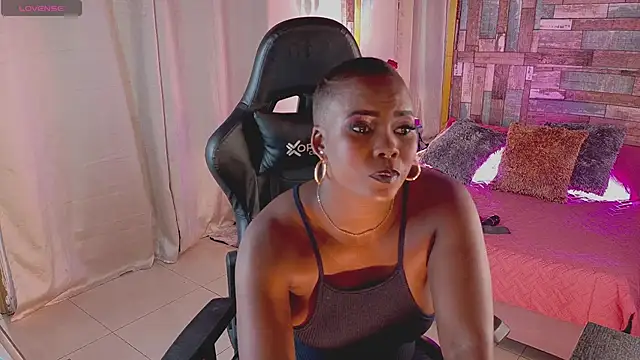 Snapshot of DashaSousaa chatting on October 14, 2:51 pm DashaSousaa online show from October 14, 2:51 pm