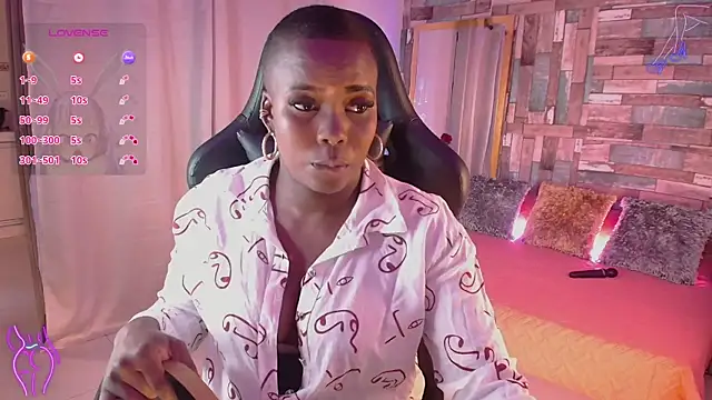 Snapshot of DashaSousaa chatting on October 16, 3:13 pm DashaSousaa online show from October 16, 3:13 pm