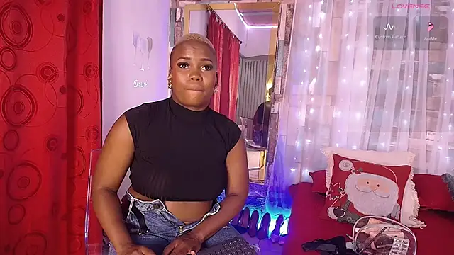 Snapshot of DashaSousaa chatting on December 3, 2:26 pm DashaSousaa online show from December 3, 2:26 pm