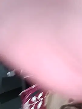 Snapshot of robis12314 chatting on February 27, 3:37 pm robis12314 online show from February 27, 3:37 pm