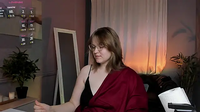 Snapshot of Rada_Woods chatting on November 9, 3:43 pm Rada Woods online show from November 9, 3:43 pm