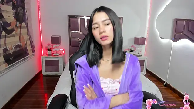 MollyCraft online show from March 11, 5:46 pm