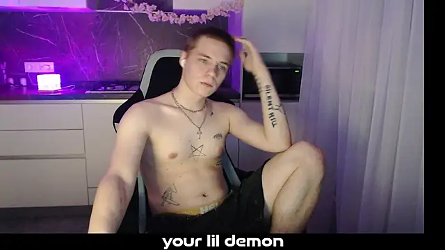 Snapshot of yourlildemon chatting on February 24, 6:50 pm yourlildemon online show from February 24, 6:50 pm