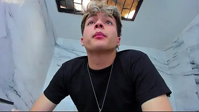 Snapshot of stonne69 chatting on October 17, 6:10 pm stonne69 online show from October 17, 6:10 pm