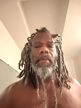 Snapshot of KingSlim56 chatting on February 28, 10:11 pm KingSlim56 online show from February 28, 10:11 pm