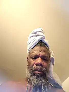 Snapshot of KingSlim56 chatting on March 8, 11:14 am KingSlim56 online show from March 8, 11:14 am