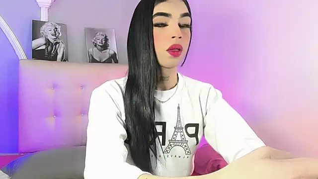 Snapshot of Brytany_TiffanySX chatting on March 2, 12:11 pm Brytany TiffanySX online show from March 2, 12:11 pm