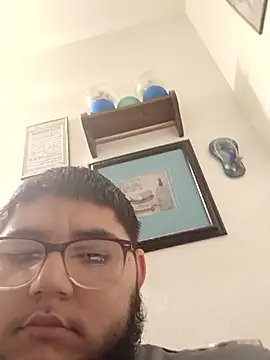 Snapshot of Bigdaddy-Marc chatting on September 17, 10:06 am Bigdaddy-Marc online show from September 17, 10:06 am