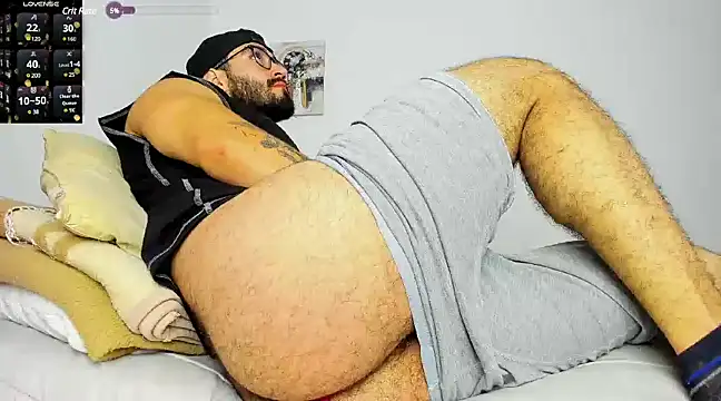 Snapshot of jeyco_santino chatting on February 19, 4:23 am jeyco santino online show from February 19, 4:23 am