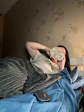 Naughtbaby 2025 online show from November 23, 3:39 am