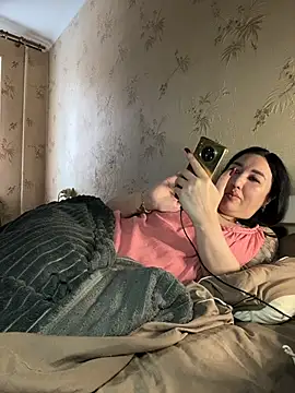 Naughtbaby 2025 online show from February 20, 6:26 am