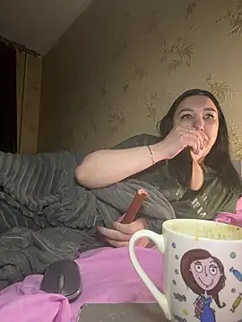 Naughtbaby 2025 online show from April 2, 1:47 am