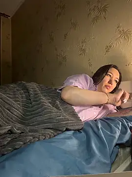 Naughtbaby 2025 online show from June 21, 1:41 am