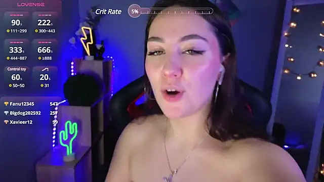 AshleySkott  online show from February 24, 1:31 pm