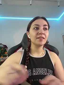 AshleySkott  online show from November 3, 8:37 am