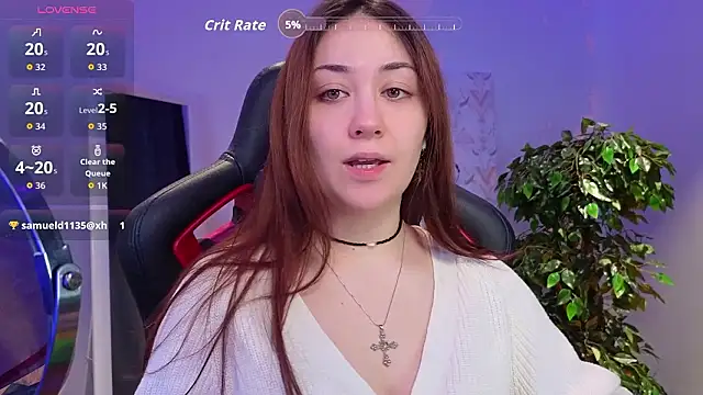 AshleySkott  online show from February 1, 8:35 am